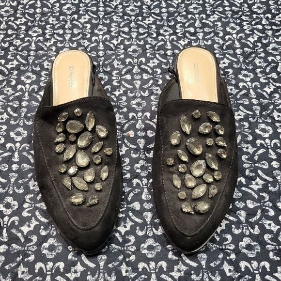 Express Shoes   - Picture 1 of 3